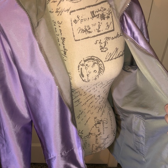Reversible Raincoat! Size M/L Beautiful metallic lavender and gray. - Picture 2 of 9